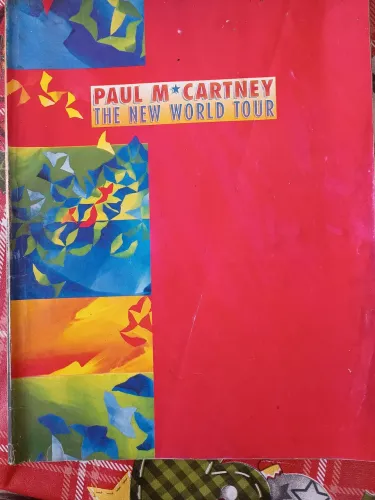 Revista Paul Mccartney da turnê The New world 