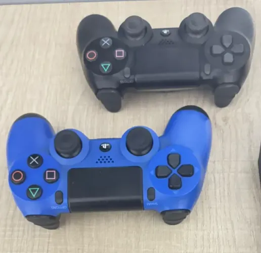 Ps4 slim 