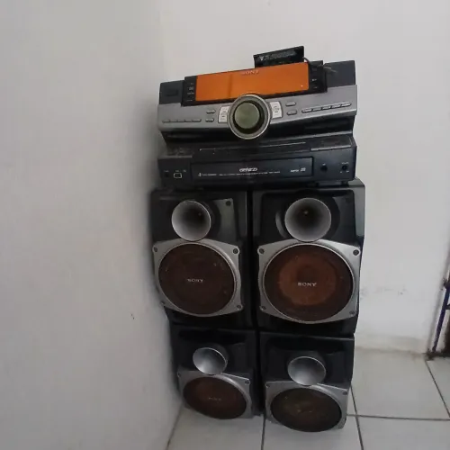 Vende-se som sony genezi