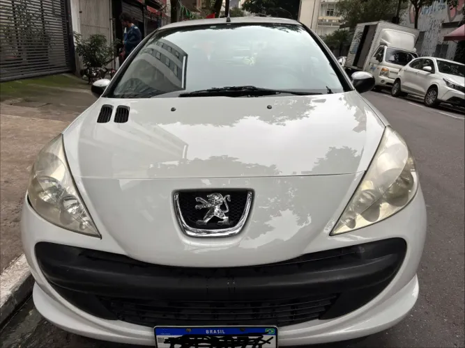 Peugeot 207 XR 1.4 Flex 8V 3P 2009
