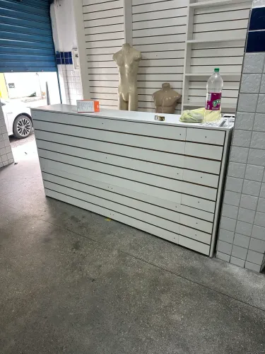 Vendo móveis para comércio