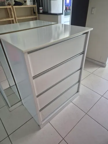 Cômoda Branca 4 Gavetas