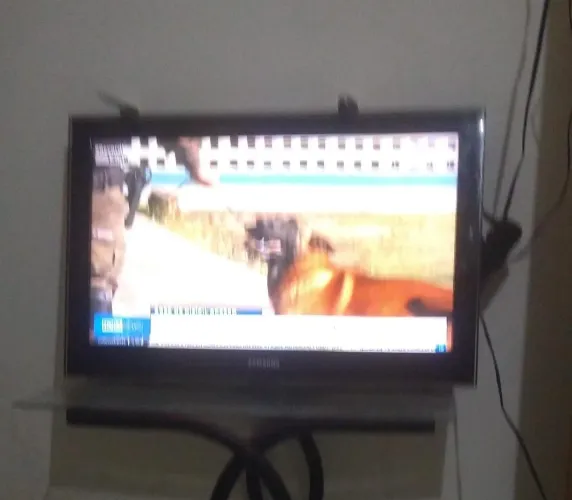 Tv Samsung 32 polegada (não é smart)
