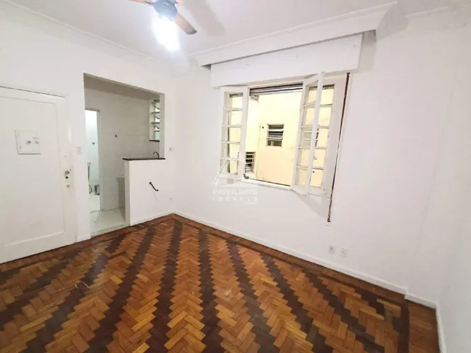 Conjugado/Studio de 22m² localização privilegiada entre a Praia do Flamengo e estação do m