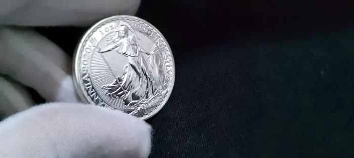 Moeda 1oz great Britania prata pura 999