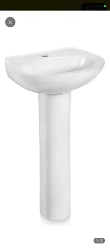 vaso sanitário com pia e coluna branca
