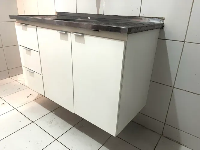 ARMÁRIO DE PIA TAMANHO PADRÃO 120cm