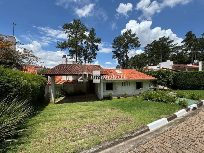 Casa à venda e para alugar em Carapicuíba, Granja Viana, com 3 quartos, com 237 m², Jardim