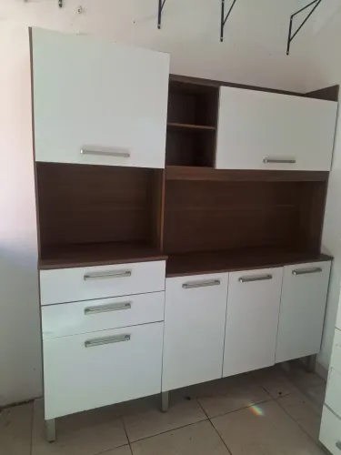 Armario de cozinha retirada hoje !