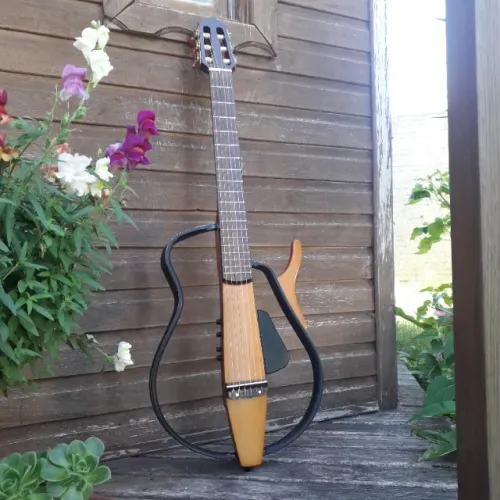 Violão Yamaha Silent