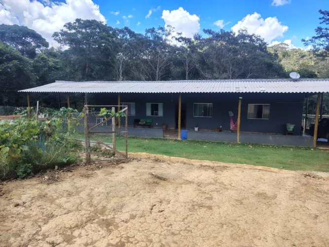 Chácara formada  com linda casa 5.000mil MTS 