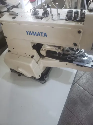 Máquina de costura industrial Botoneira