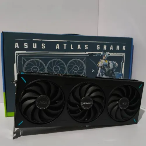 Placa de Vídeo Asus NVIDIA GeForce RTX 5070 ATS OC, 12GB, GDDR7, DLSS, Ray Tracing