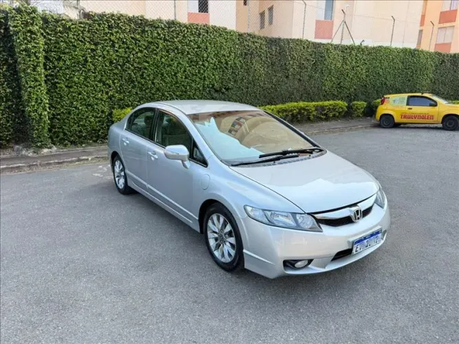 Honda Civic Sed. Lxl/lxl SE 1.8 Flex 16V Mec. 2011