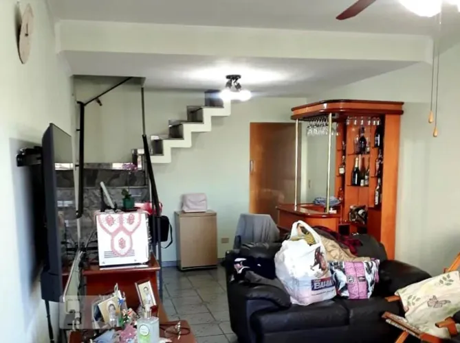 Casa à Venda - Vila Jordanópolis, 2 Quartos, 200 m2