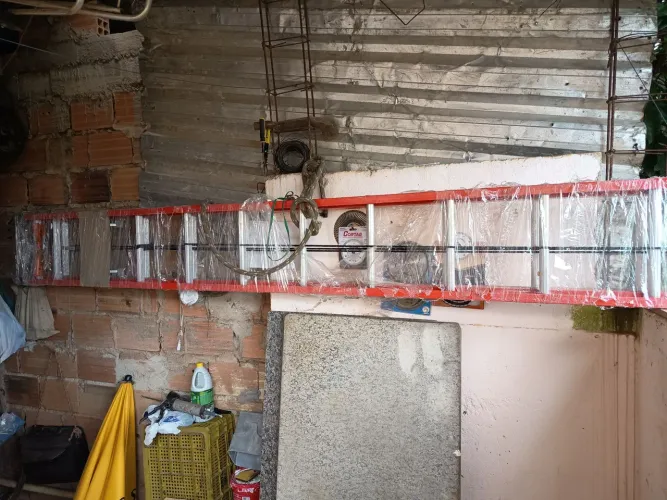 Vendo escada ou troco por uma outra de 7,20