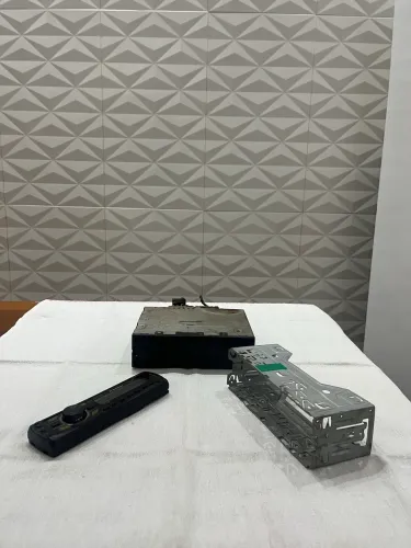 Som Automotivo Pioneer DEH-2350UB