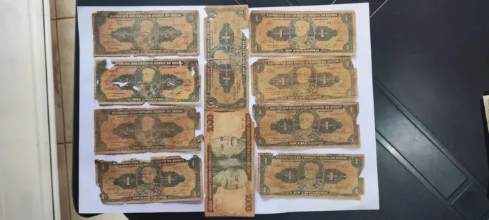 Cédulas de dinheiro antigos para colecionador