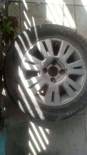 Roda ara 15 Ford