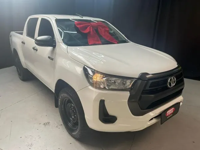 Toyota Hilux CD 4X4 2.8 Diesel Mec. 2025