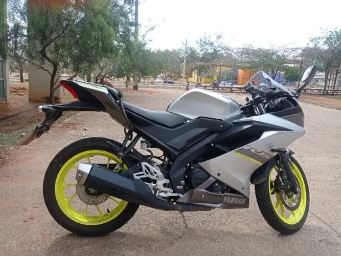 Yamaha R15 2024 | 8.700 km | Na Garantia 