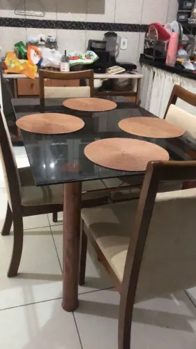 Mesas sofá e armário