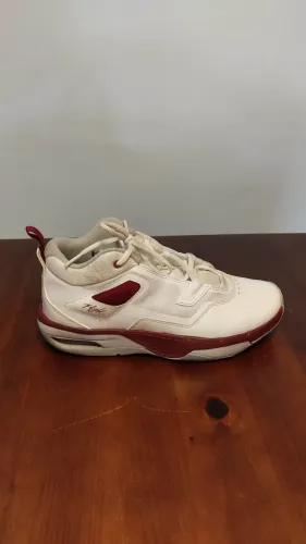 Tênis Nike Air Stay Loyal 3 Vermelho Masculino Tam. 39