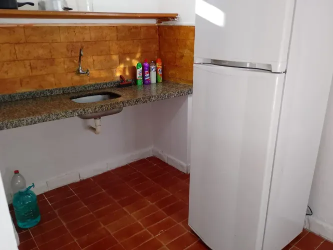 Casa semi mobiliada conj Nova Assunção 01 quarto Sala Cozinha Varanda Geladeira Fogão Cama