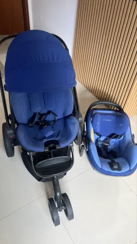 Carrinho Quinny mood + bebê conforto Maxi Cosi