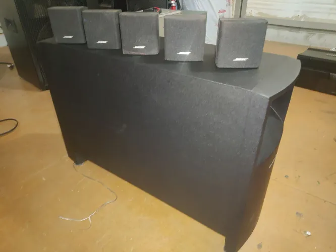 Home theater Bose acoustimass 10 