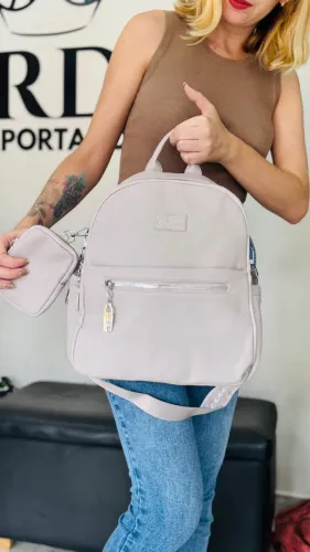 Mochila Feminina em Couro