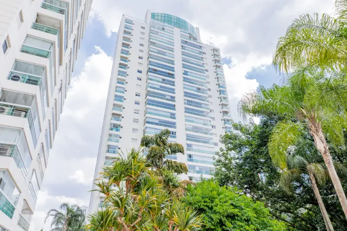 Apartamento para venda em Panamby com 3 quartos, sendo 3 suítes, 143m²