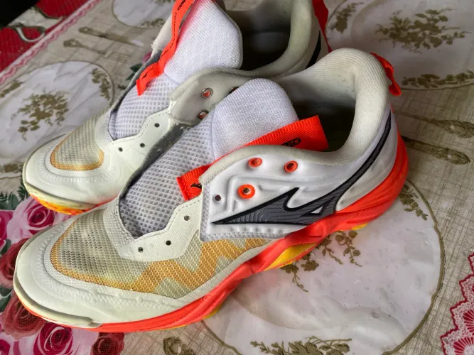 Tênis Mizuno elite momentum Elite 