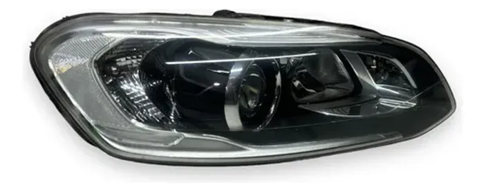 Farol Direito Com Xenon Volvo Xc60 2014 A 2017 Completo 8fio Direito