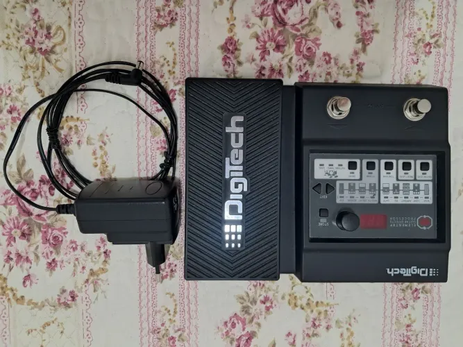 Pedaleira Digitech Element XP
