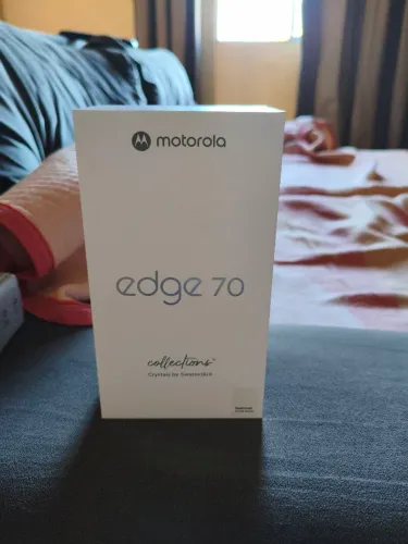 MOTO EDGE 70 collections Swarovski 512gb