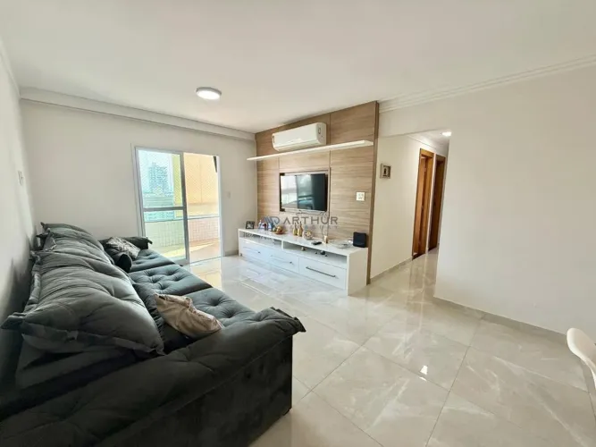 Apartamento à venda em Praia Grande no Canto do Forte com 2 Suítes