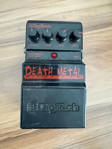 Pedal Digitech Death Metal