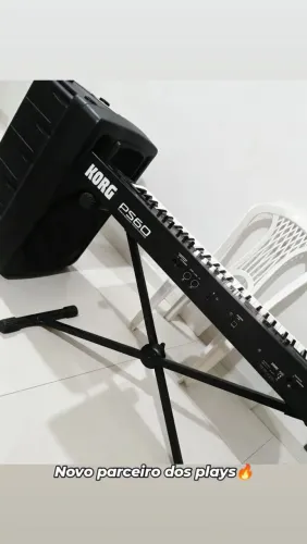 VENDO TECLADO SINTETIZADOR KORG PS60,EM PERFEITO ESTADO, VENDA COM URGÊNCIA!