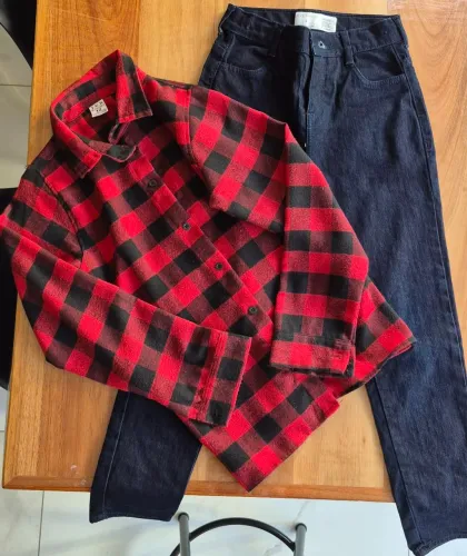 Conjunto de Calça e Camisa Xadrez