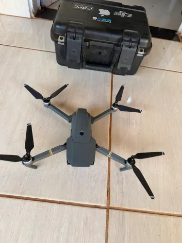 Drone Mavic pro 1 super conservado com três baterias e maleta Go pro