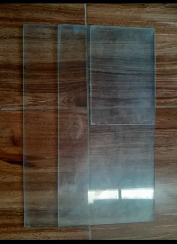 Vidros de diferentes tamanhos para estantes, mesas e etc