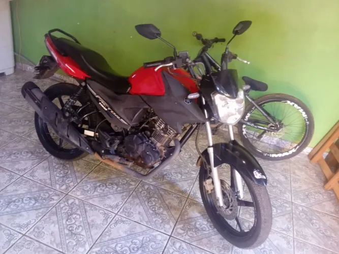 Troco moto por carro