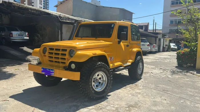 Troller T-4 4X4 2.8 TB Int. Cap. Rígida Diesel 2001