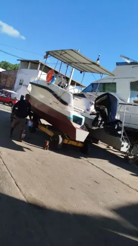 Vendo casco de catamarã ou barco completo 