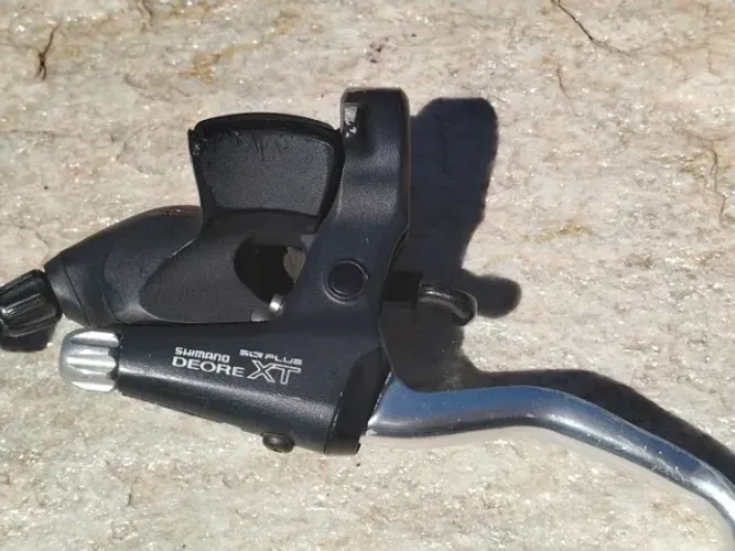 Rapid fire STI Shimano Deore XT M738 usado em bom estado/manetes e trocadores conjugados