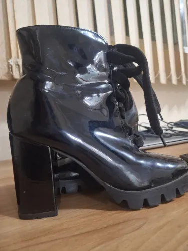Bota vinilica