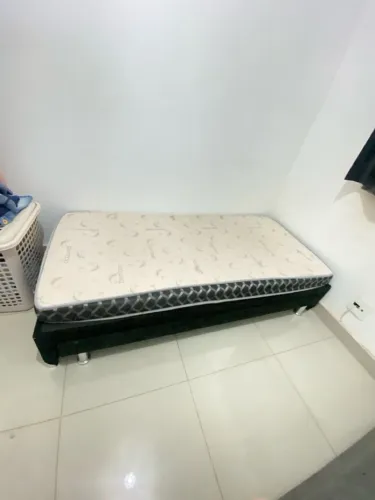 Cama solteiro com auxiliar