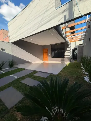 CASA A VENDA NO BAIRRO SUMMERVILLE
