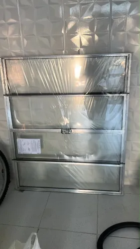 Vendo janela nova